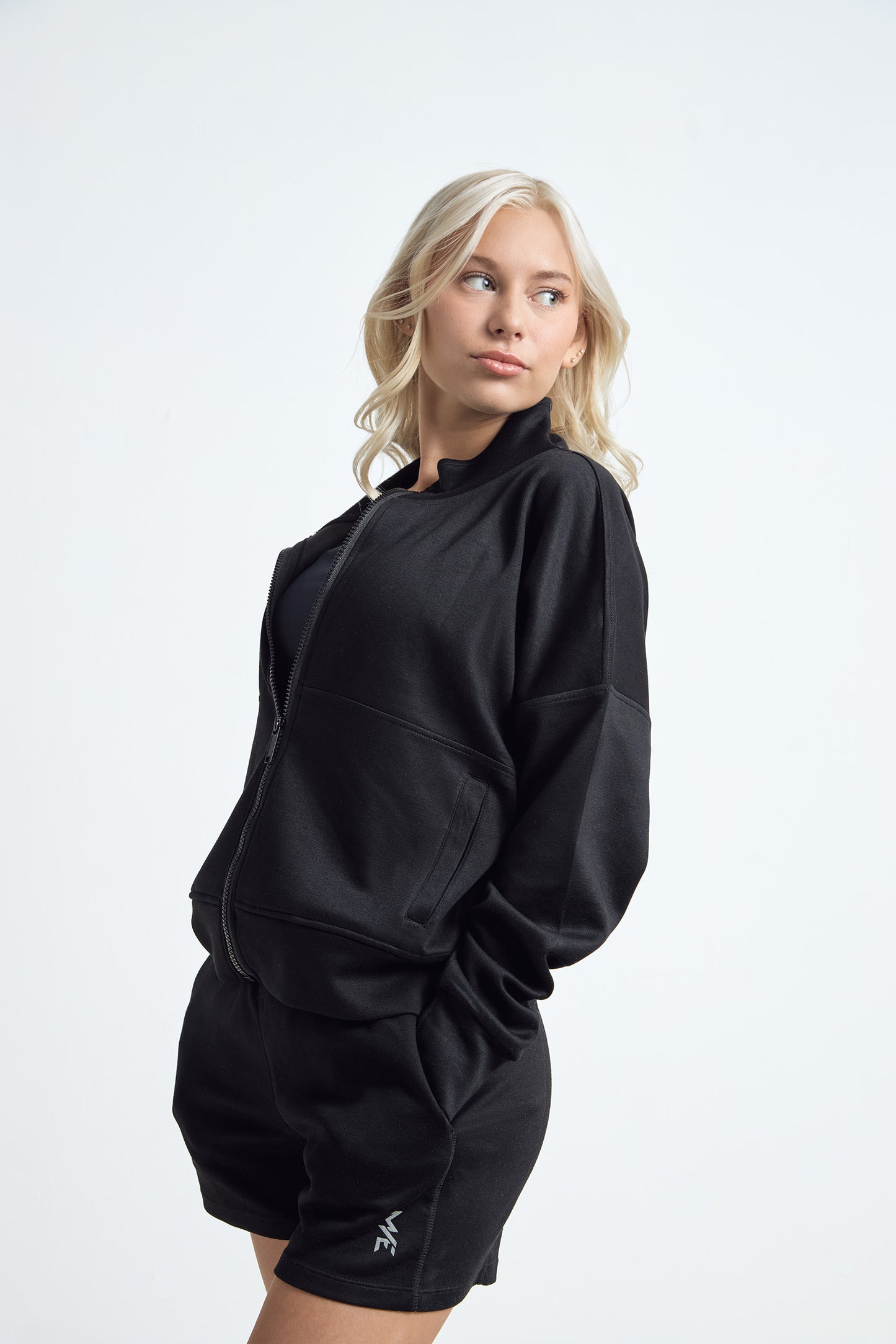 MVEment Full-Zip Cropped Jacket